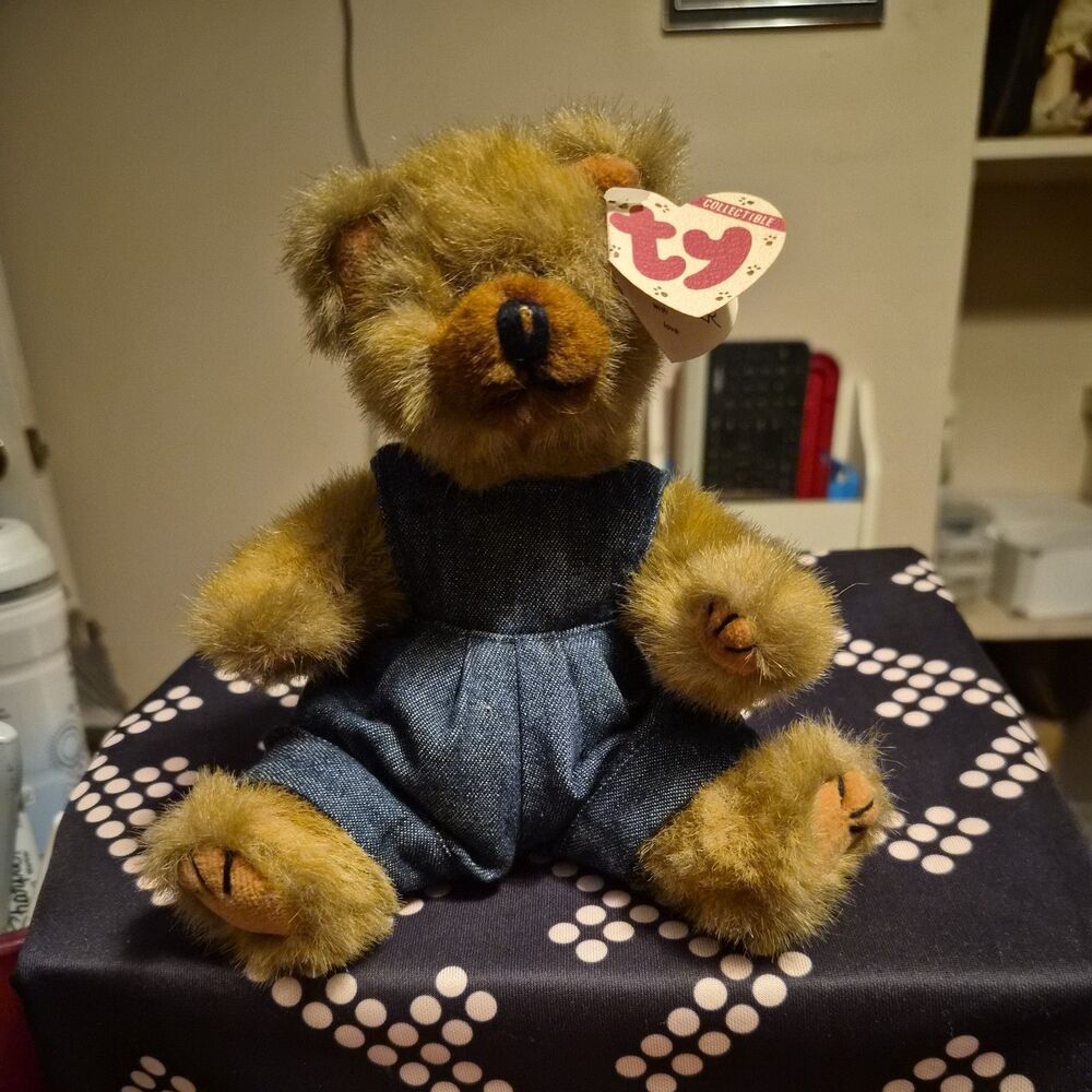 Vintage TY beanie baby - Cody Bear- handmade Style 6030, 1993